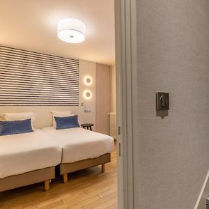 Non Sea View Triple Room Terrace
